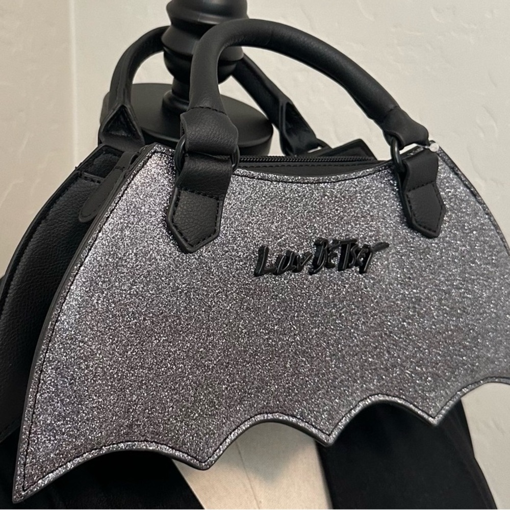 NWT Betsey Johnson Silver Glitter Bat Mini Bag - Picture 9 of 15